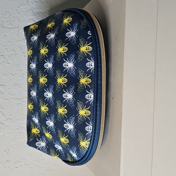 Dabney Lee Navy Cosmetic Bag, Bees 🐝🐝🐝 - Picture 6 of 14